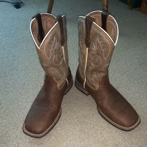 Men’s Ariat cowboy boots